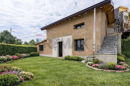 Foto Villa unifamiliare in via giacomo matteotti 51, Aci Sant'Antonio