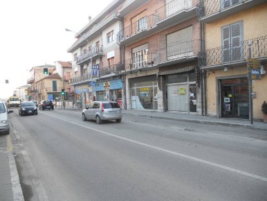 Foto Locale commerciale in Via Nazario Sauro, San Benedetto del Tronto