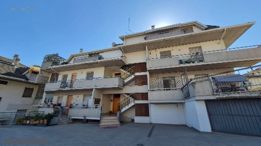 Foto Appartamento in Via della Stazione, Colli del Tronto Centro di 90 m²