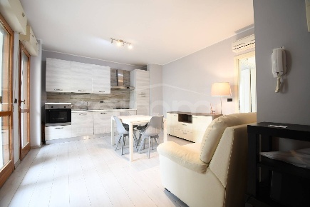 Foto Appartamento a Cagliari La Vega - Regioni di 70 m² con 3 locali