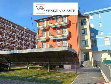 Foto Appartamento in Corso Amalfi, Caorle Centro di 86 m² con 3 locali