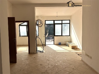 Foto Appartamento in Viale Giuseppe De Vito, Poggio Mirteto Centro di 87 m²
