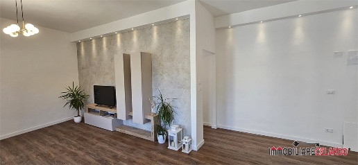 Foto Appartamento a Colle di Val d'Elsa Colle Bassa, Via Gramsci di 90 m²