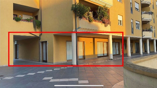 Foto Negozio in VIA SAN BASILIO, Olbia Isticadeddu, Gregorio di 200 m²