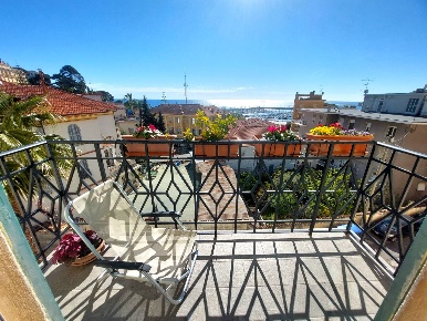 Foto Appartamento in Via Giacomo Matteotti 137, Imperia Porto Maurizio