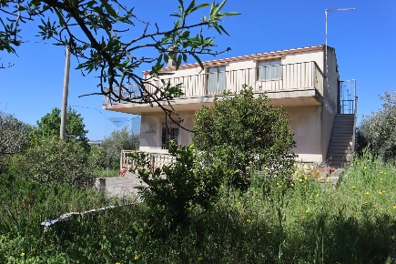 Foto Villa unifamiliare in C.da Roccazzo snc, Chiaramonte Gulfi Roccazzo