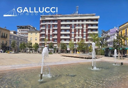 Foto Attico in Piazza Del Sacro Cuore 26, Pescara di 100 m² con 3 locali