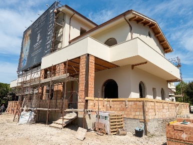 Foto Appartamento a Pontedera Centro di 160 m² con 7 locali in vendita
