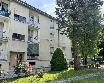 Foto Appartamento a Meda di 83 m² con 4 locali in vendita