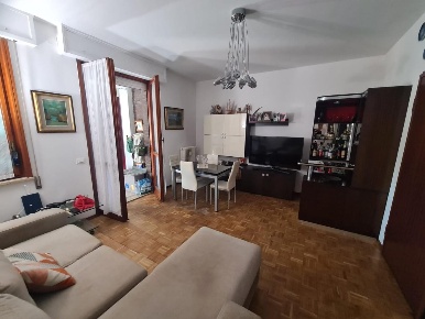 Foto Appartamento a Livorno Porta a Mare - Mazzini di 190 m² con 8 locali