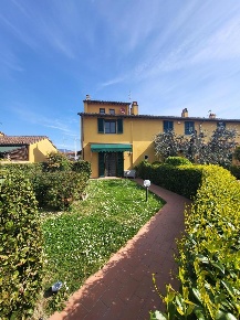 Foto Villa a schiera a Cascina San Frediano Sud - San Lorenzo a Pagnatico