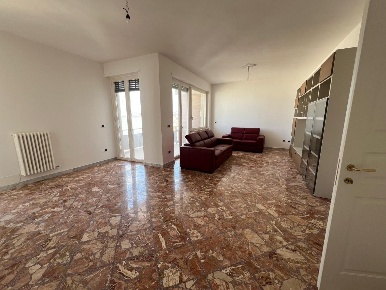 Foto Appartamento a Lecce San Lazzaro di 240 m² con 5 locali in vendita