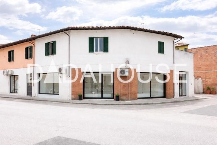Foto Locale commerciale a Cascina Navacchio Nord - Zambra di 80 m²
