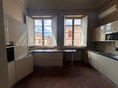 Foto Appartamento a Cascina Centro di 100 m² con 4 locali in affitto