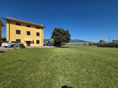 Foto Casa indipendente a Lucca La Maulina - Morianese di 300 m² in vendita