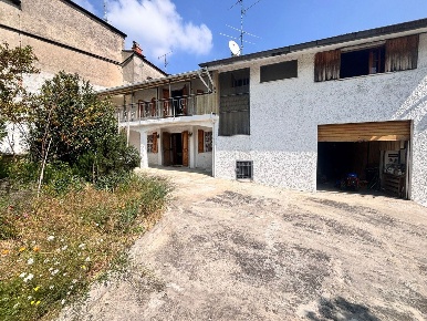 Foto Casa indipendente in Via sgarioli 25, Santa Maria della Versa Centro