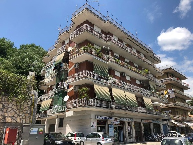 Foto Box in Via Di Biasio 214, Cassino Centro di 29 m² con 1 locali