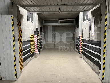 Foto Box in Via Bissuola, Venezia Mestre di 13 m² con 1 locali in vendita