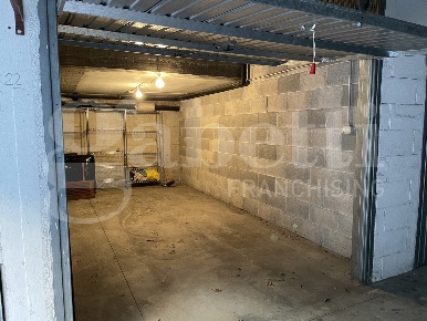 Foto Box in Viale CittÃ  d'Europa 657, Roma Torrino di 21 m² in affitto