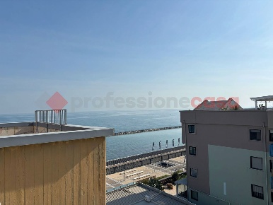 Foto Attico in R. Leoncavallo, Bari San Girolamo di 35 m² con 1 locali