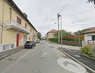Foto Negozio in XX Settembre, Arona Centro di 63 m² con 3 locali in vendita