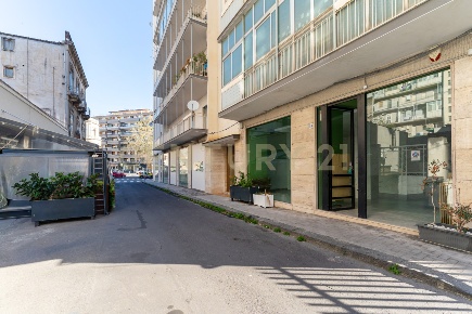 Foto Locale commerciale in Via Mario Sangiorgi 56, Catania di 87 m²