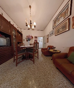 Foto Appartamento in Via Paolo Diana, Sarzana di 85 m² con 4 locali