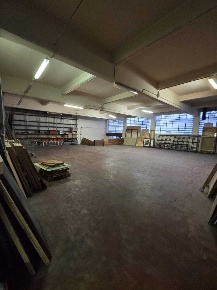 Foto Magazzino in Via Elvo, Torino Barriera di Milano di 300 m² in vendita