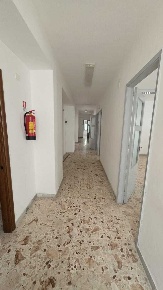 Foto Appartamento in Via Giuseppe Martinez, Acireale di 130 m² con 6 locali