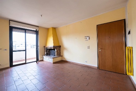 Foto Appartamento in Via Gianni Rodari, Prato Paperino di 108 m² in vendita