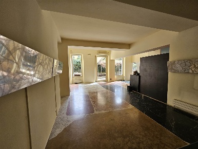 Foto Ristorante a Bergamo Centro di 220 m² con 2 locali in affitto