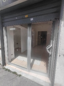 Foto Negozio in VIa Comunale Vecchia  193, Napoli Pianura di 40 m²