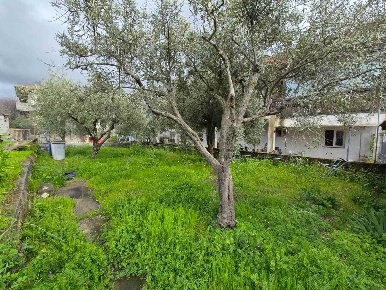 Foto Case semi ndipendenti a Belpasso Centro di 90 m² con 5 locali