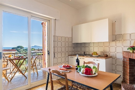 Foto Appartamento a Baunei Santa Maria Navarrese di 128 m² con 4 locali