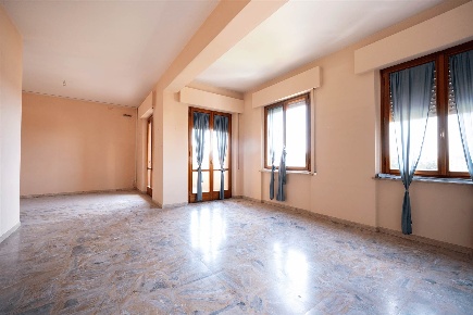 Foto Appartamento in Via Della Robbia, Prato Zarini - Valentini di 171 m²
