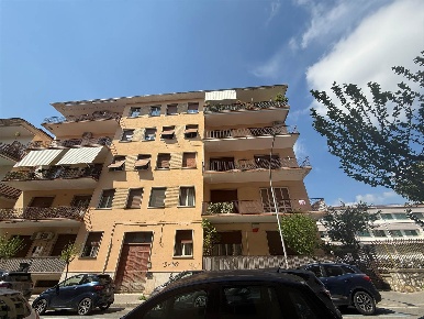 Foto Appartamento in VIA MICHELE FERRARA 23, Caserta Corso Trieste