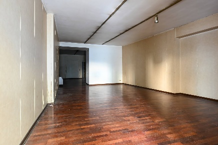 Foto Negozio a Padova Piazze - Duomo di 112 m² con 1 locali in vendita