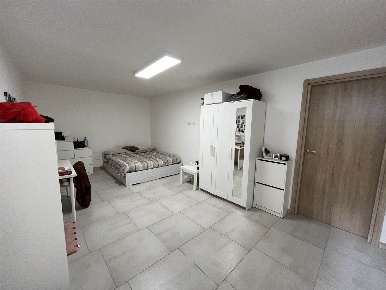 Foto Appartamento in Via casamassima, Valenzano di 140 m² con 5 locali