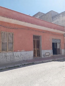 Foto Casa indipendente a Trapani Centro di 100 m² con 3 locali in vendita