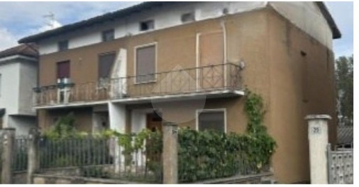 Foto Appartamento in Luigi Cadorna, Quinzano d'Oglio Centro di 191 m²