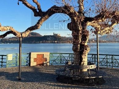 Foto Appartamento a Arona di 75 m² con 3 locali in vendita