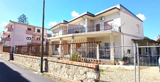 Foto Appartamento a Assemini Centro di 125 m² con 3 locali in vendita