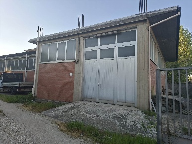 Foto Capannone industriale a Signa Centro di 300 m² con 1 locali in vendita