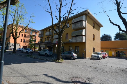 Foto Attività commerciale in VIA MICHELE FERRO, Valsamoggia Crespellano