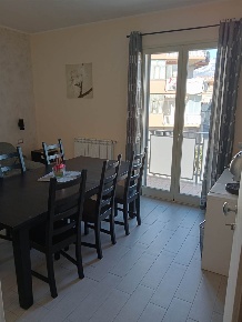 Foto Appartamento a San Pietro Clarenza Centro di 105 m² con 4 locali