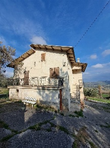 Foto Casa indipendente a Serra San Quirico di 155 m² con 6 locali