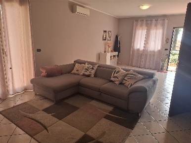Foto Villa unifamiliare in via trapani 38, Motta Sant'Anastasia di 240 m²