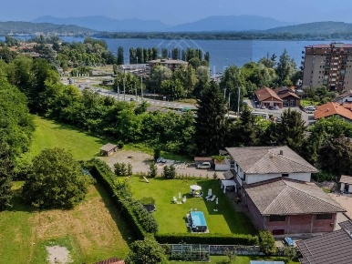 Foto Laboratorio a Dormelletto di 480 m² con 15 locali in vendita