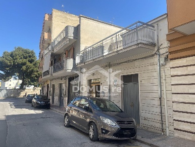 Foto Casa indipendente in Via Riccardo I Normanno 16-18, Andria di 145 m²