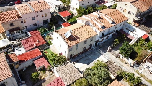 Foto Appartamento a Carbonia Centro di 140 m² con 5 locali in vendita